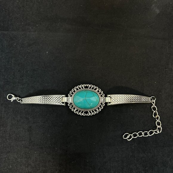 Vintage Silver Tone Faux Turquois Bracelet (4055) - Picture 4 of 8